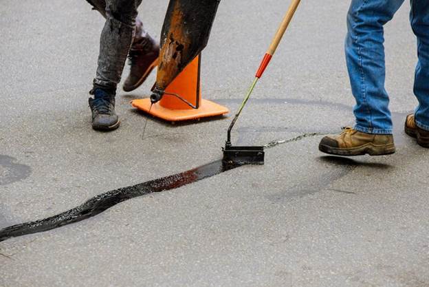 Asphalt Crack Sealing